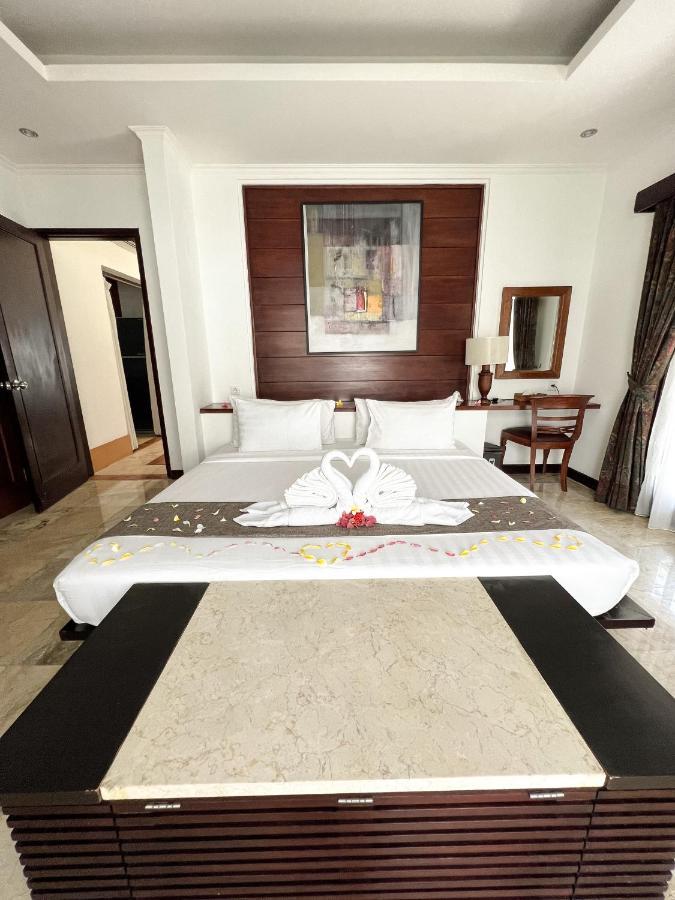 Hotel The Wangsa Benoa Nusa Dua  Esterno foto