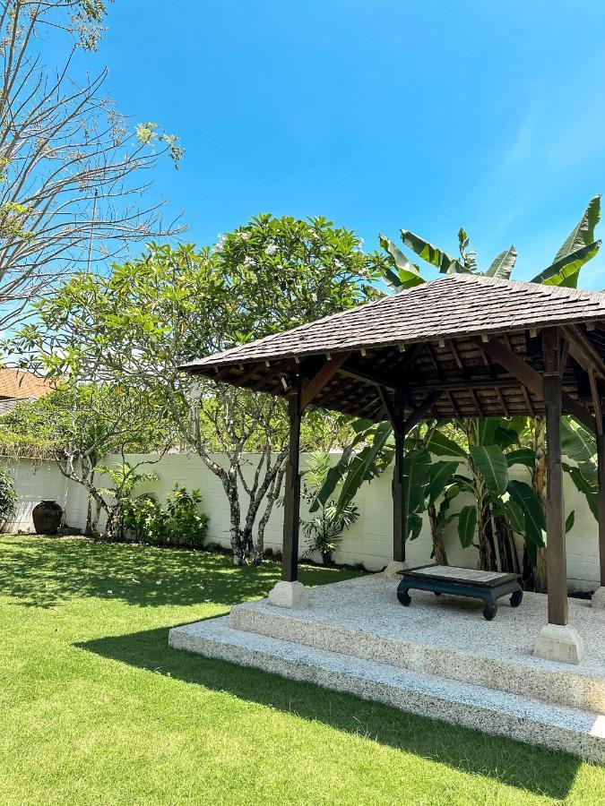 Hotel The Wangsa Benoa Nusa Dua  Esterno foto
