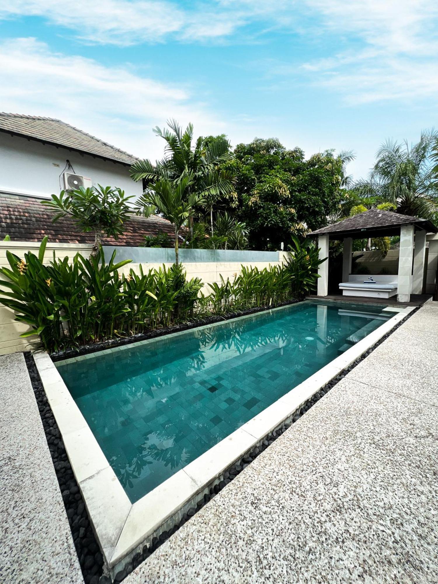 Hotel The Wangsa Benoa Nusa Dua  Esterno foto